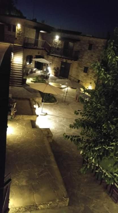 Amarakos Guesthouse Λειτουργεί Υπό Νέα Διεύθυνση Kato Akourdalia Luaran gambar