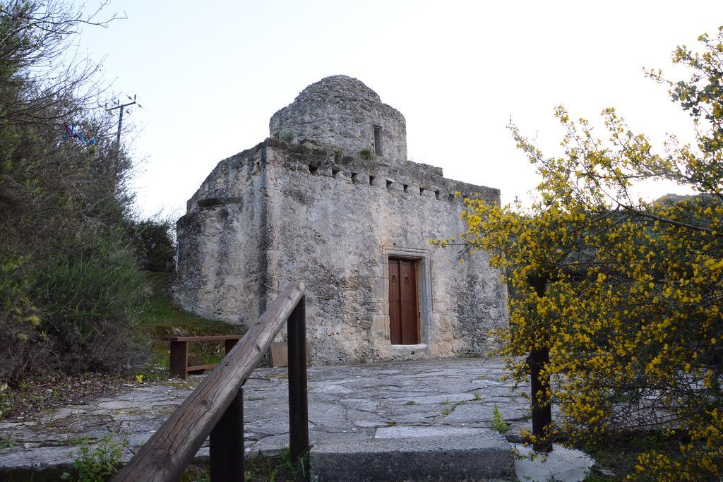 Amarakos Guesthouse Λειτουργεί Υπό Νέα Διεύθυνση Kato Akourdalia Luaran gambar